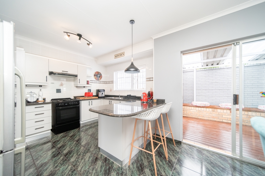 3 Bedroom Property for Sale in Beacon Bay Eastern Cape